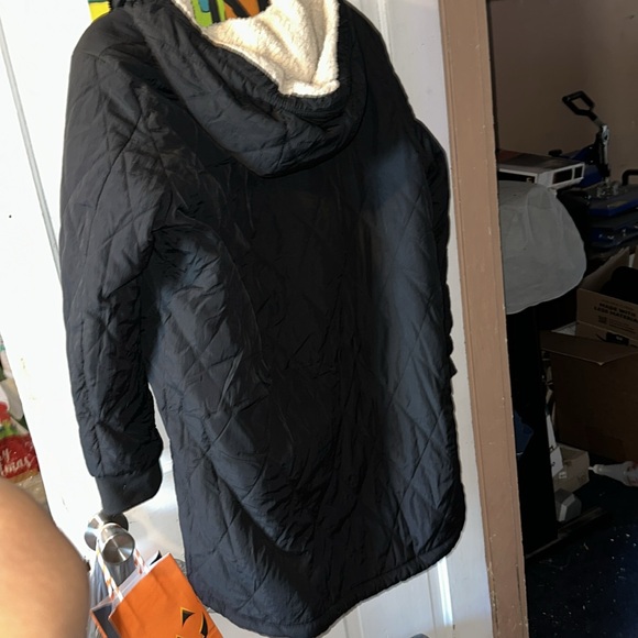 Winter Jacket. - Picture 3 of 3